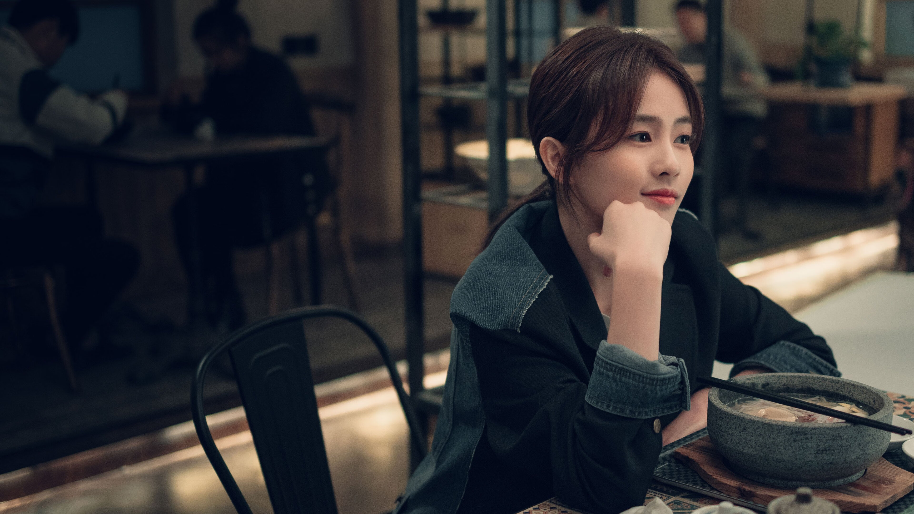 《电竞行业的“软实力”培养:团队合作与心理素质》,电竞团队科普